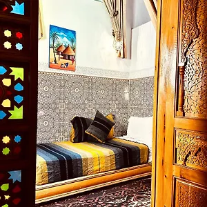Riad Lala Zahra ***